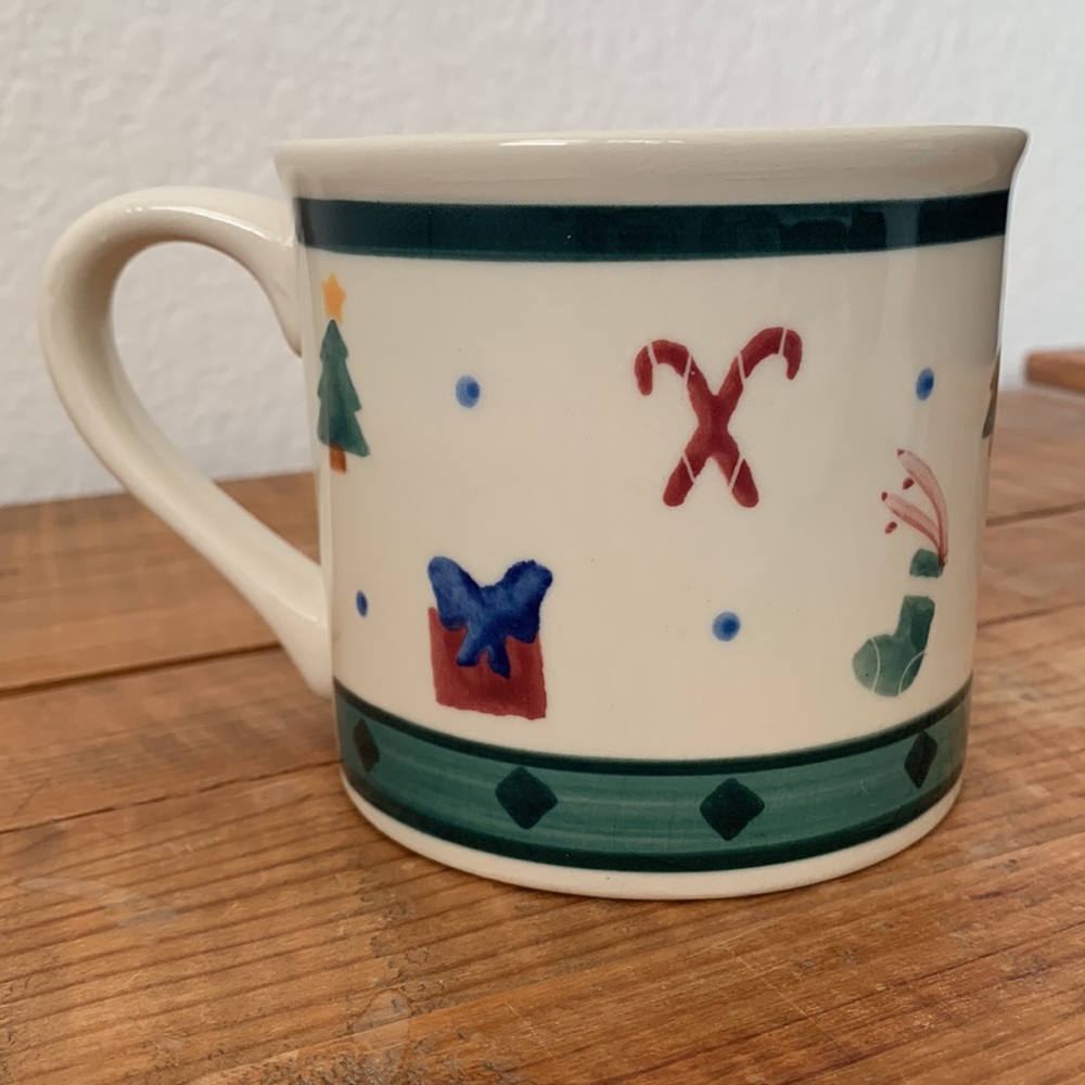 Hartstone Christmas Coffee Mug Excellent Used Condition